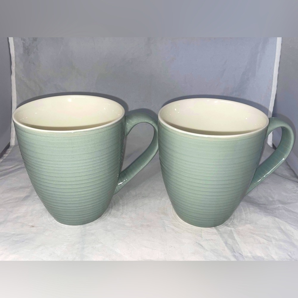 Set of 2 farmhouse minimalist coffee mugs